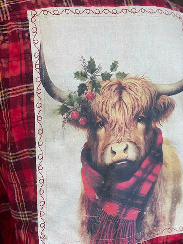 Henry The Highland Cow Under The Mistletoe Edition